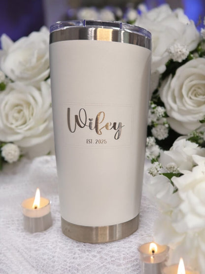 Personalized Hubby & Wifey Tumbler Set – Custom Wedding Gift (Set of 2)